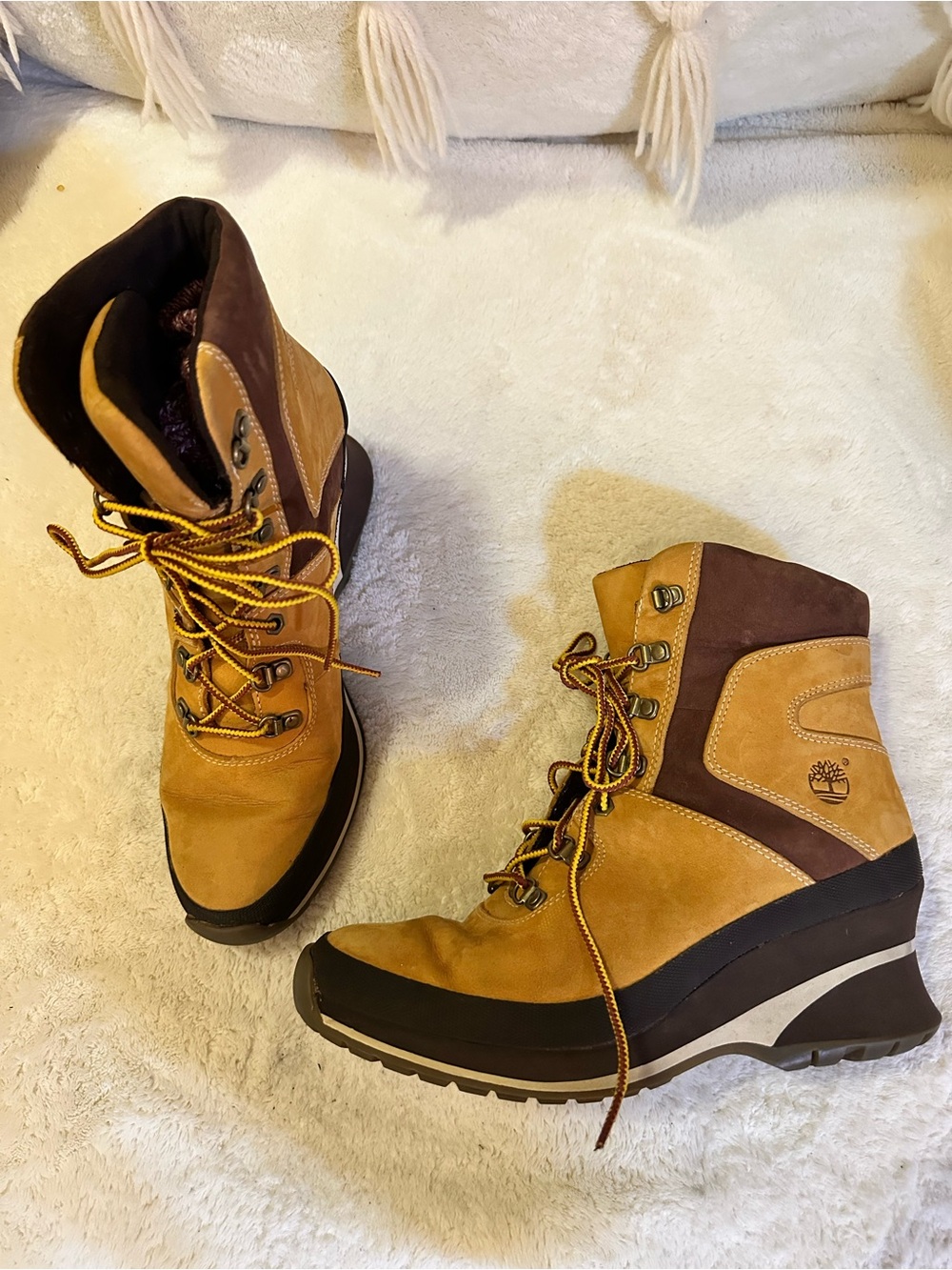 Timberland Genuine Leather Wedge Boots Women’s Size 6.5 Lace Up Ankle Boots